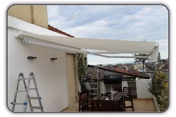 Tenda da Sole a Bracci Motorizzata modello Elite Plus